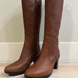 Ladies Winter Timberland boots.